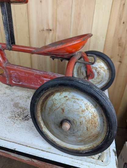 Vintage Power Trac Pedal Car Tractor With Attachable Wagon