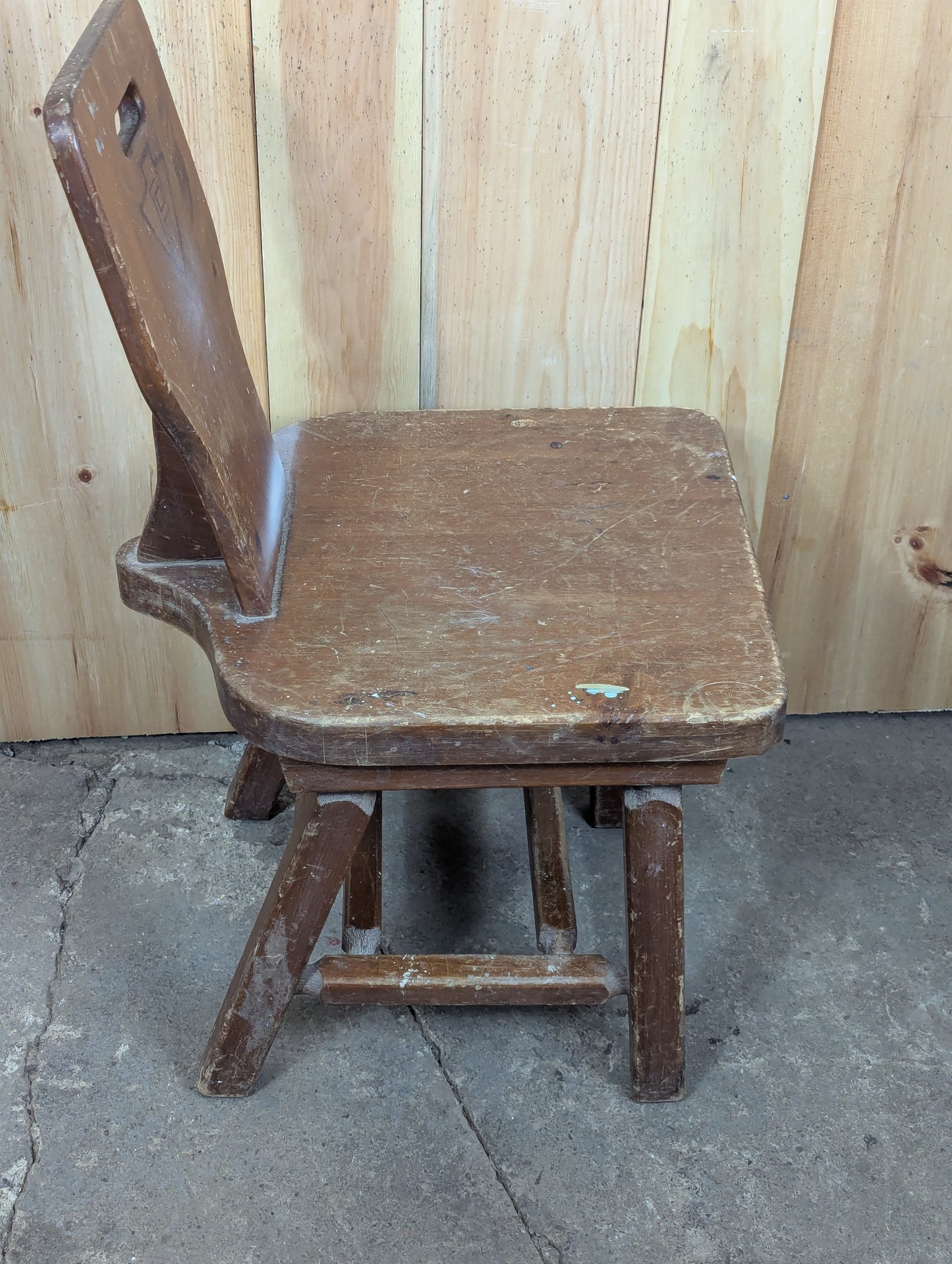 Vintage Rustic Pine Country Camp Lodge Chair