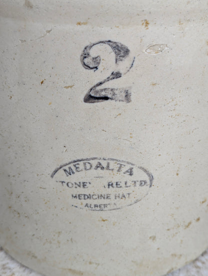 Medalta #2 Crock with Lid