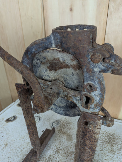 Antique Cast Iron Corn Sheller