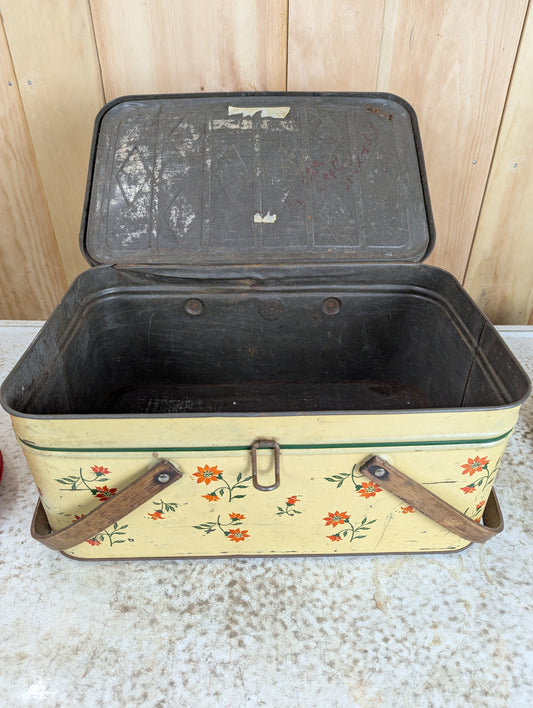 1950’s Tin Picnic Basket with Tablecloth & 4 Plastic Plates
