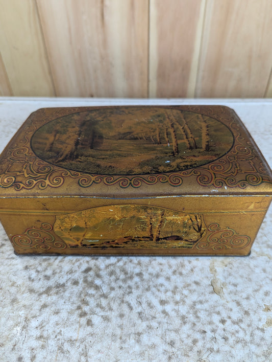 Antique MacFarlane Lang & Co Biscuits & Cakes Tin