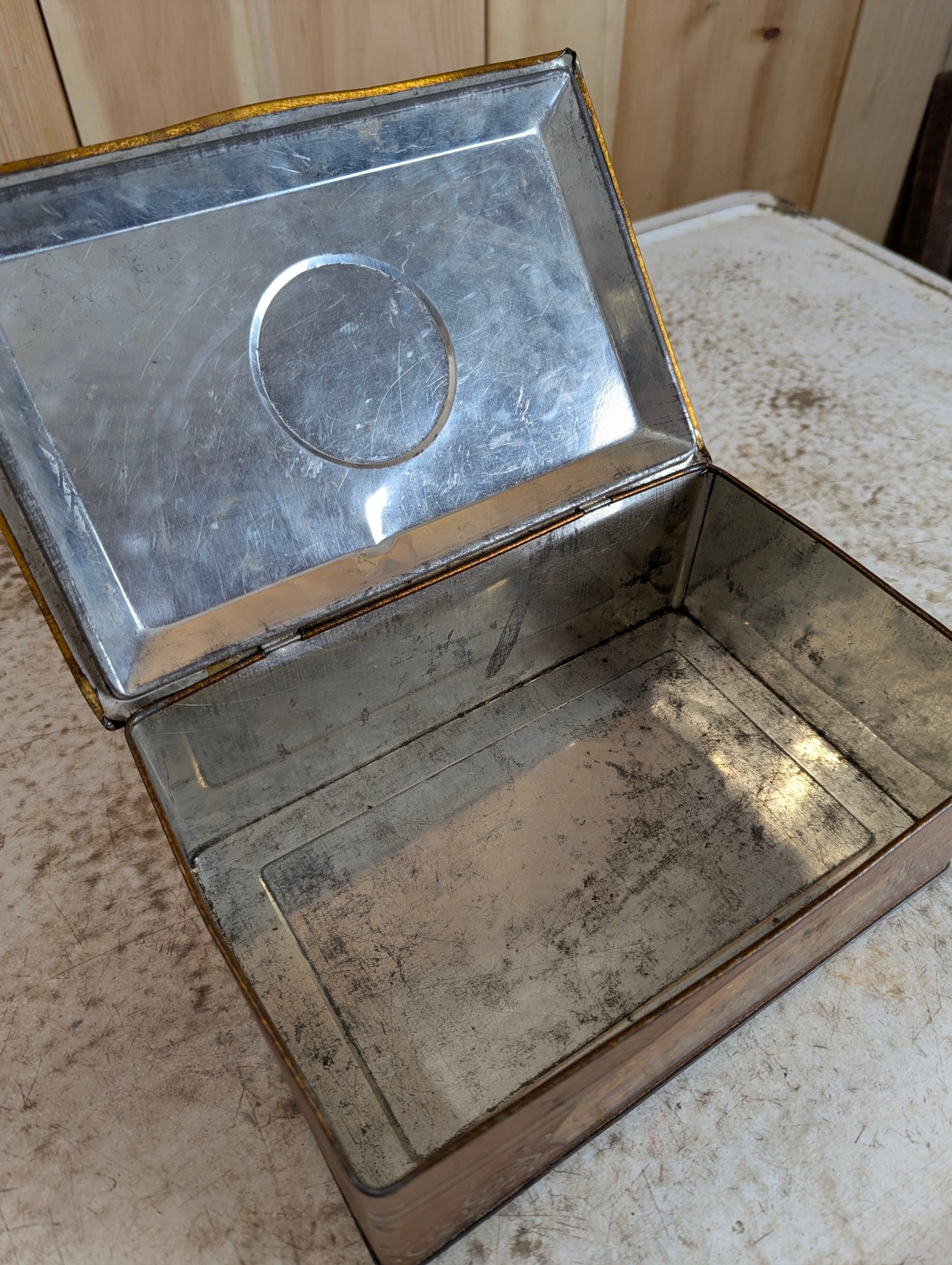 Antique MacFarlane Lang & Co Biscuits & Cakes Tin