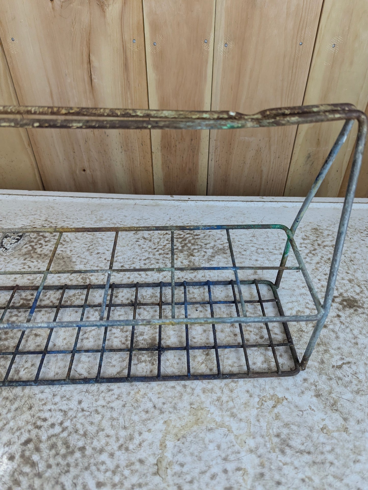 Vintage Metal 12-Soda Bottle Carrier