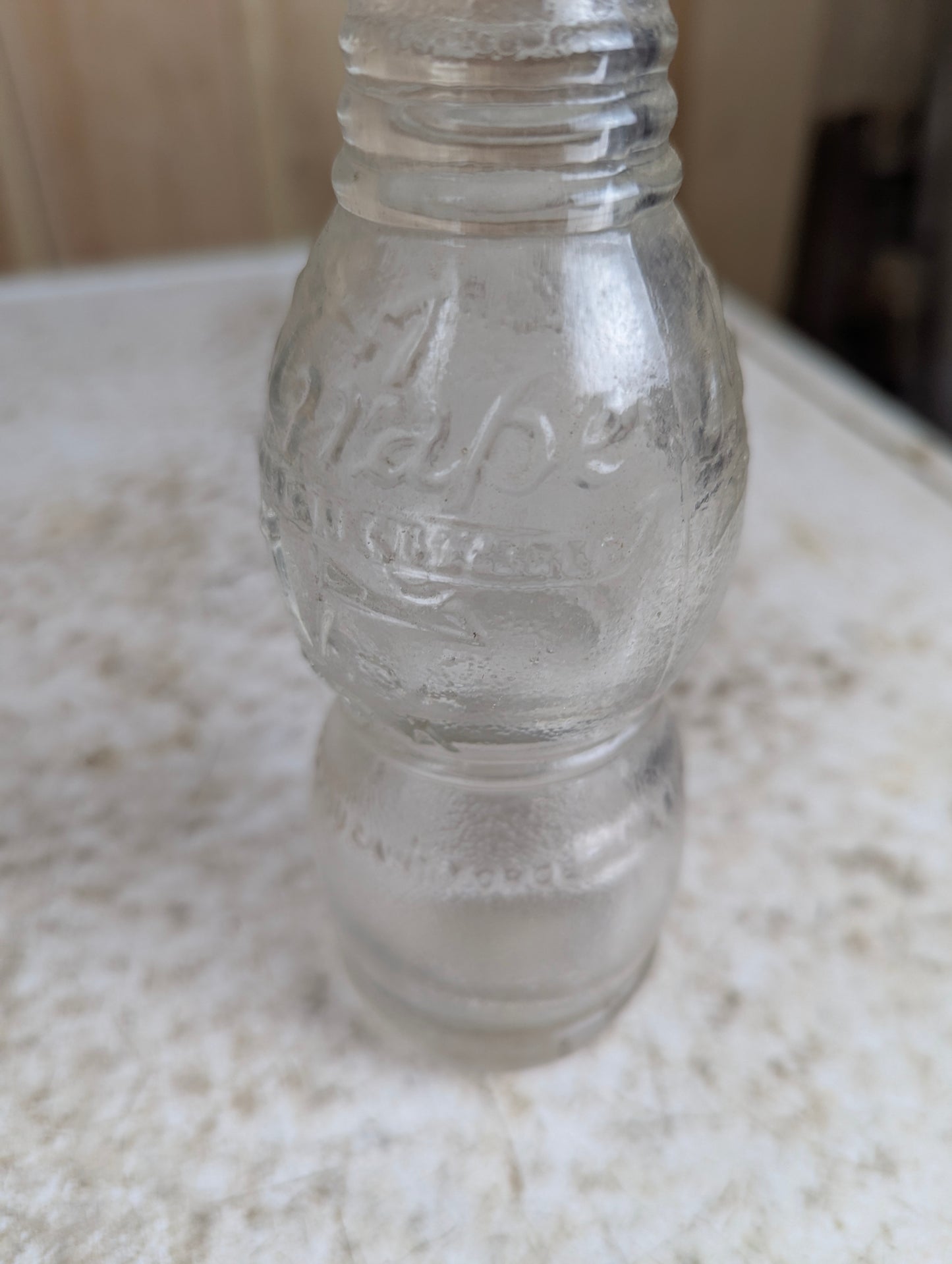 1920’s 6 Fl Oz Nu Grape Glass Soda Bottle
