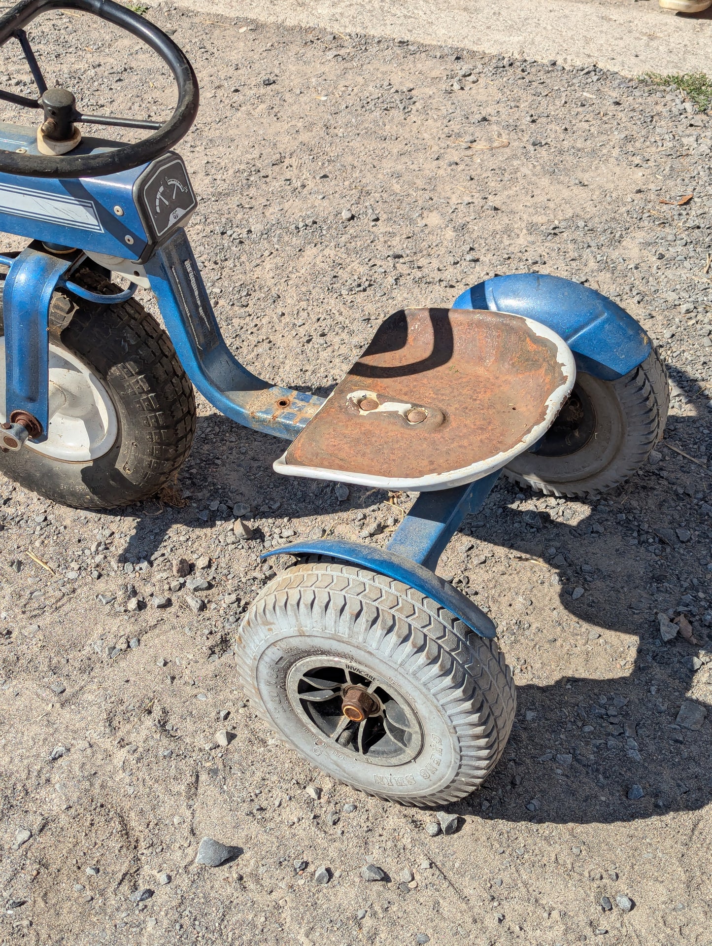 Kid's Ol' Blue Pedal Tractor