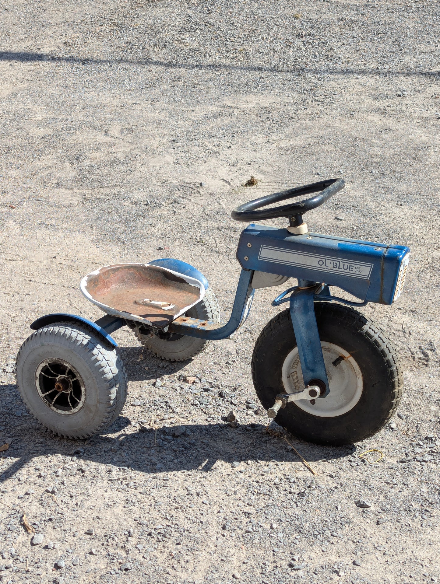 Kid's Ol' Blue Pedal Tractor
