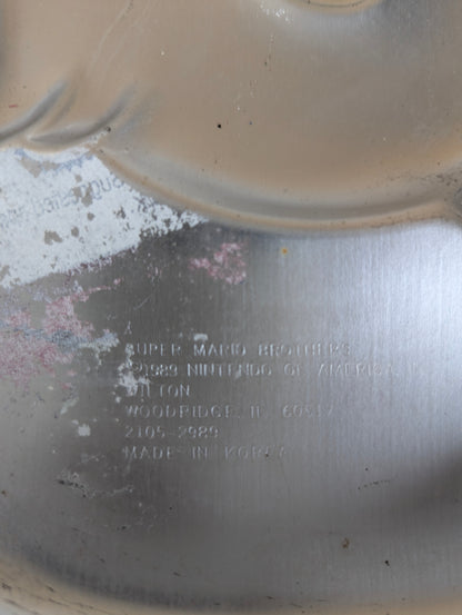 Retro 1989 Wilton Super Mario Aluminum Cake Pan