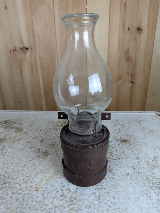 Vintage CN Wall Mounted Oil Lamp