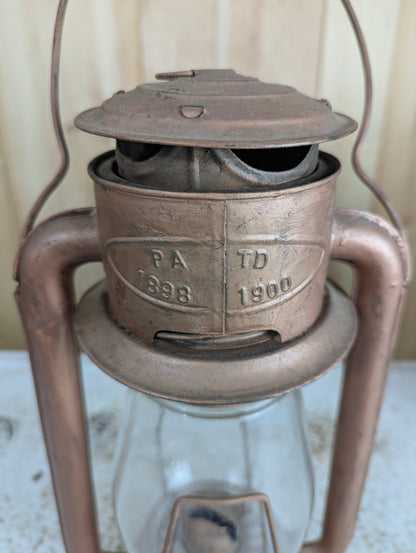 Antique Defiance Cold Blast Oil Lantern