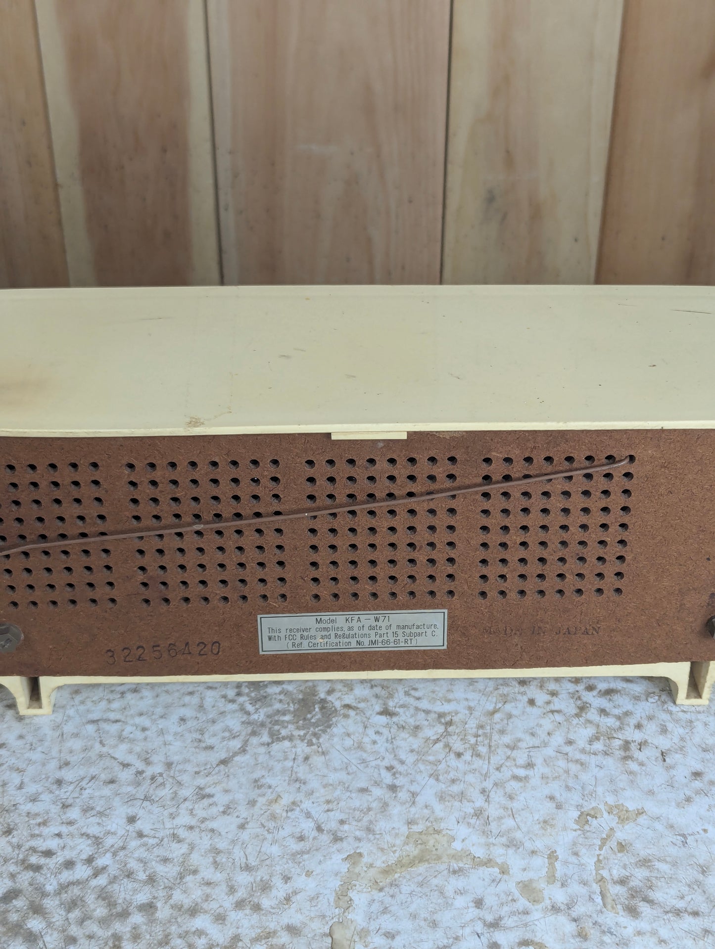 1960’s Vintage Rincan Model KFA-W71 AM FM Radio