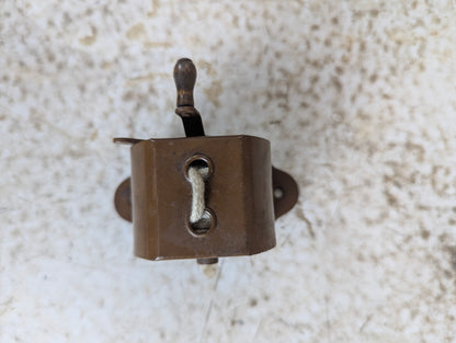 Vintage Rope Clothesline Reel