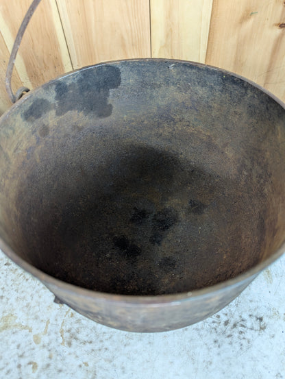 Vintage 3 Footed Cast Iron Pot