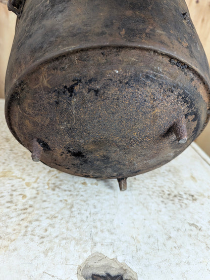 Vintage 3 Footed Cast Iron Pot