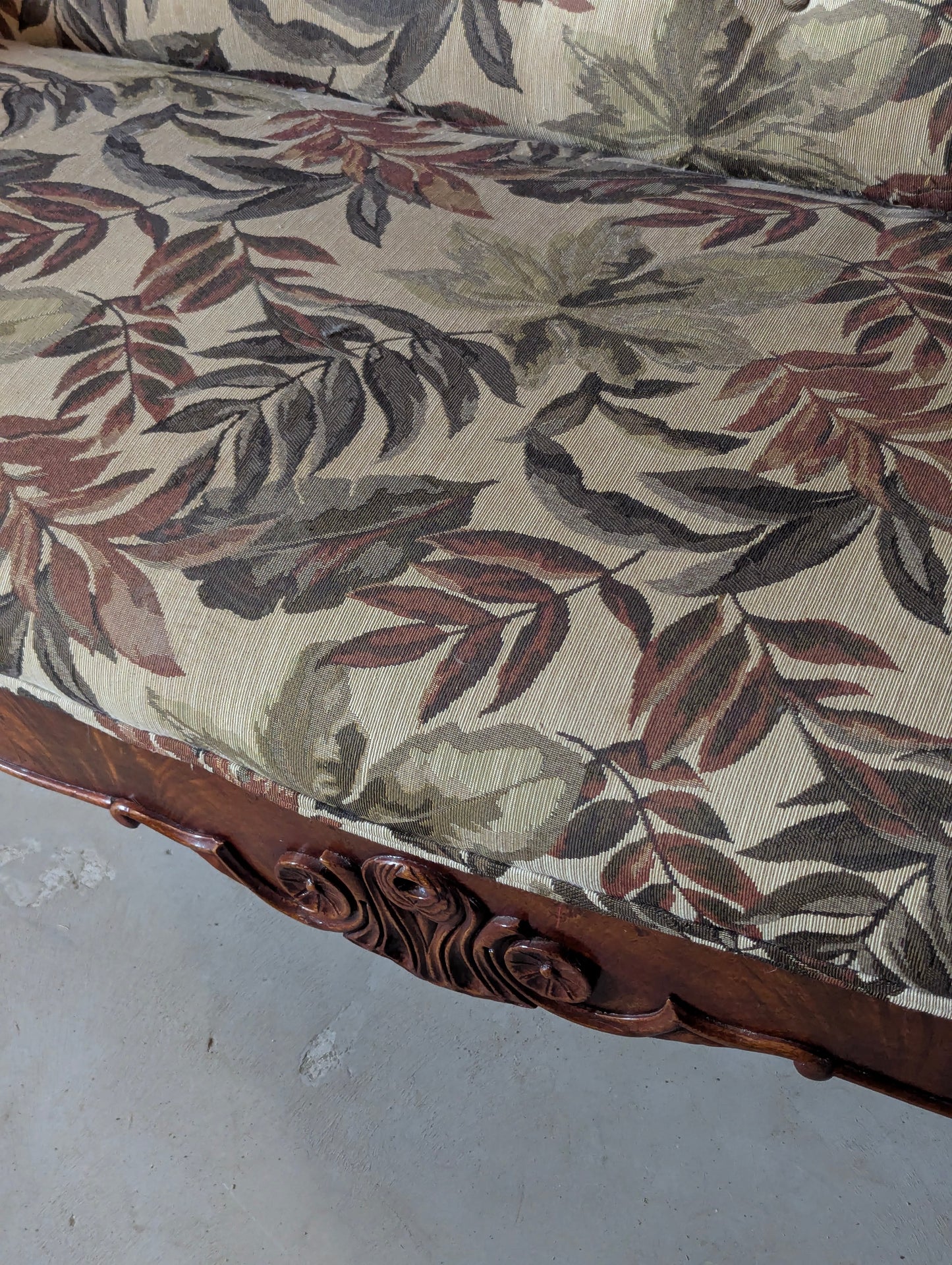 Victorian Furniture Set