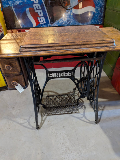 Vintage Singer Sewing Machine with Tiger Oak Top