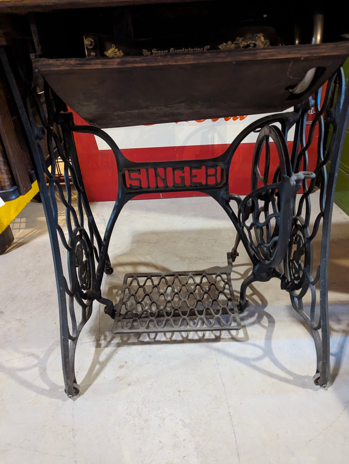 Vintage Singer Sewing Machine with Tiger Oak Top