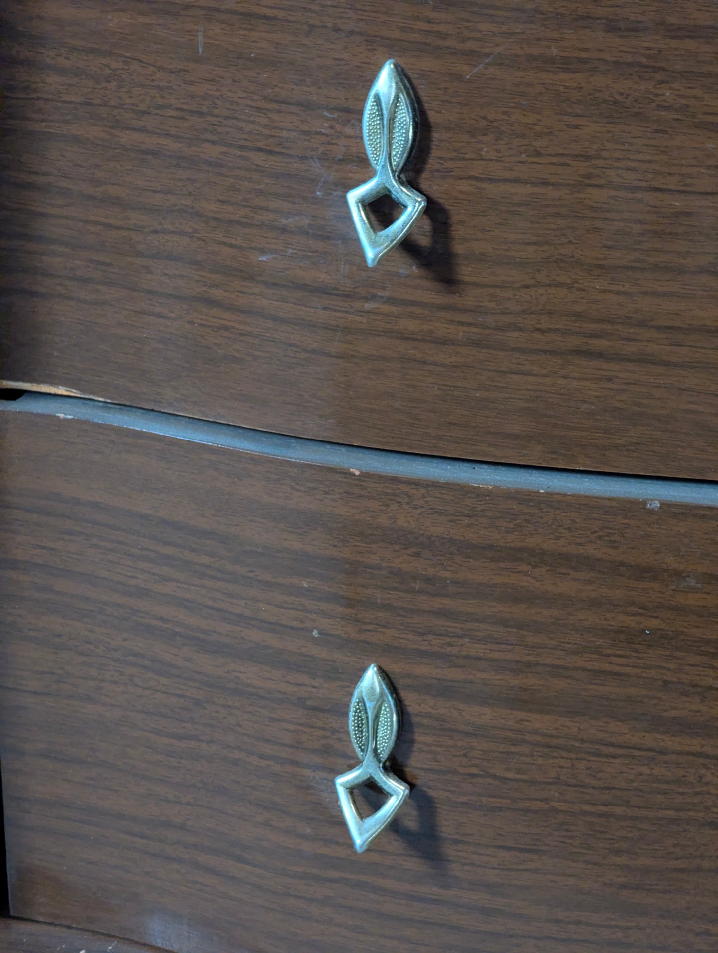 Retro 4 Drawer Dresser