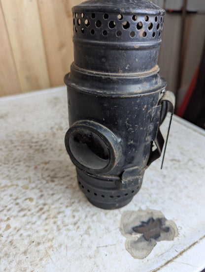 Antique E.T. Wright Railroad Utility Oil Lamp