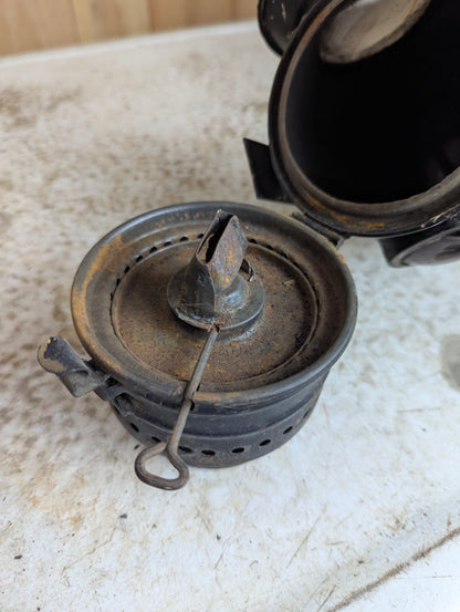 Antique E.T. Wright Railroad Utility Oil Lamp