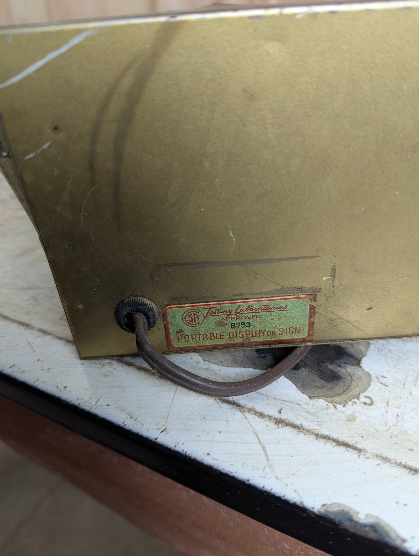 Vintage Donlands Credit Jewellers Hamilton Fine Watches Light Up Sign with Built In Clock