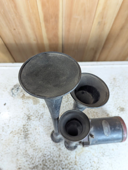 Vintage Sparton Chime-Bugle Triple Horn