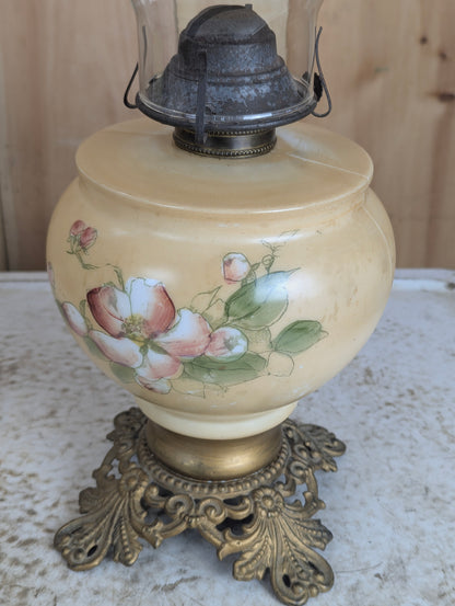 Antique P G Co. Painted Glass Parlour Oil Lamp