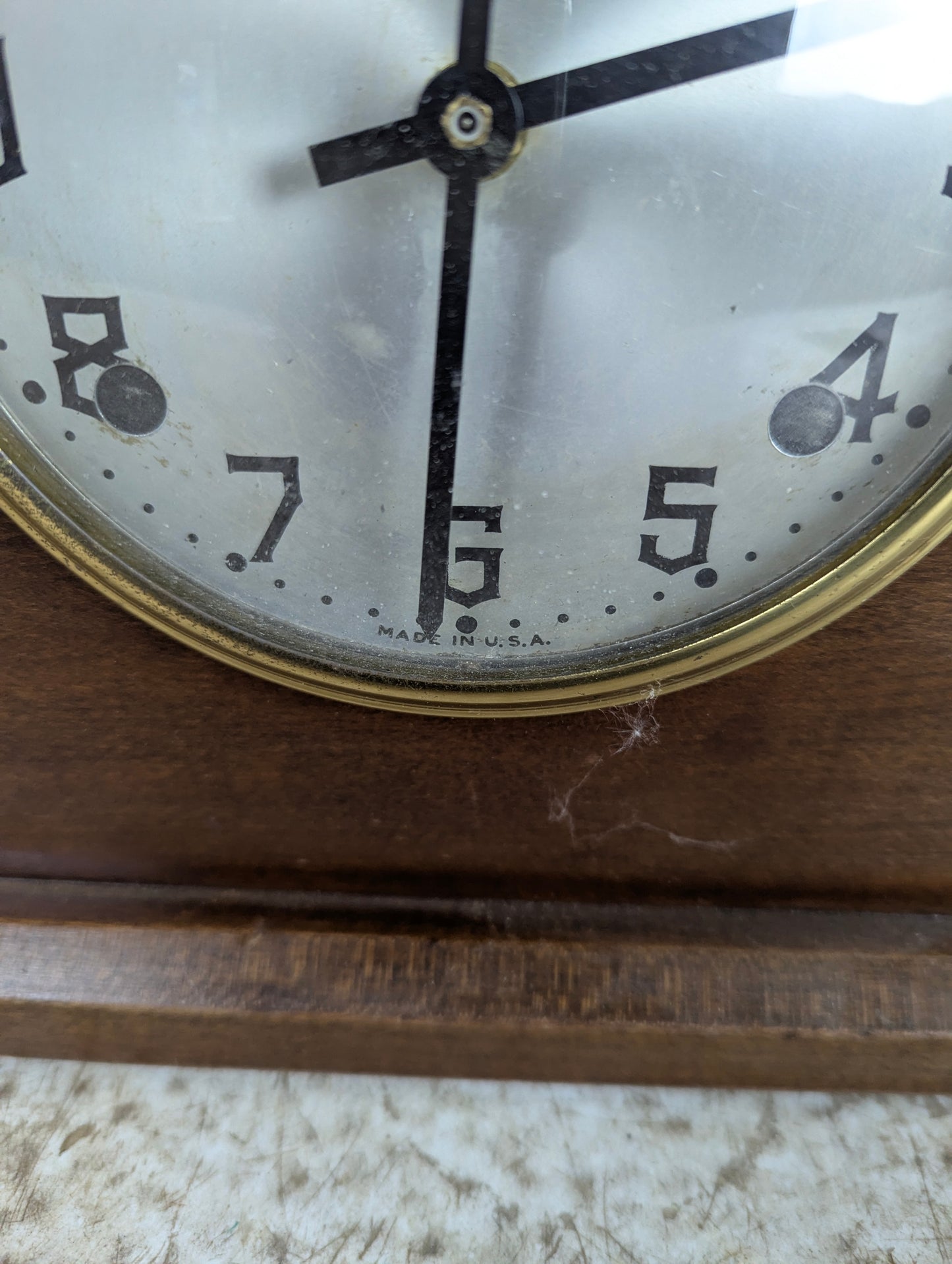 Vintage Battery Operated Mantle Clock
