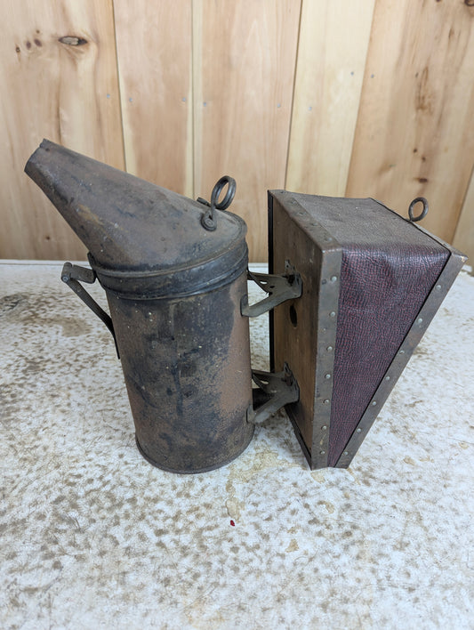 Antique Woodman Bingham Bee Smoker