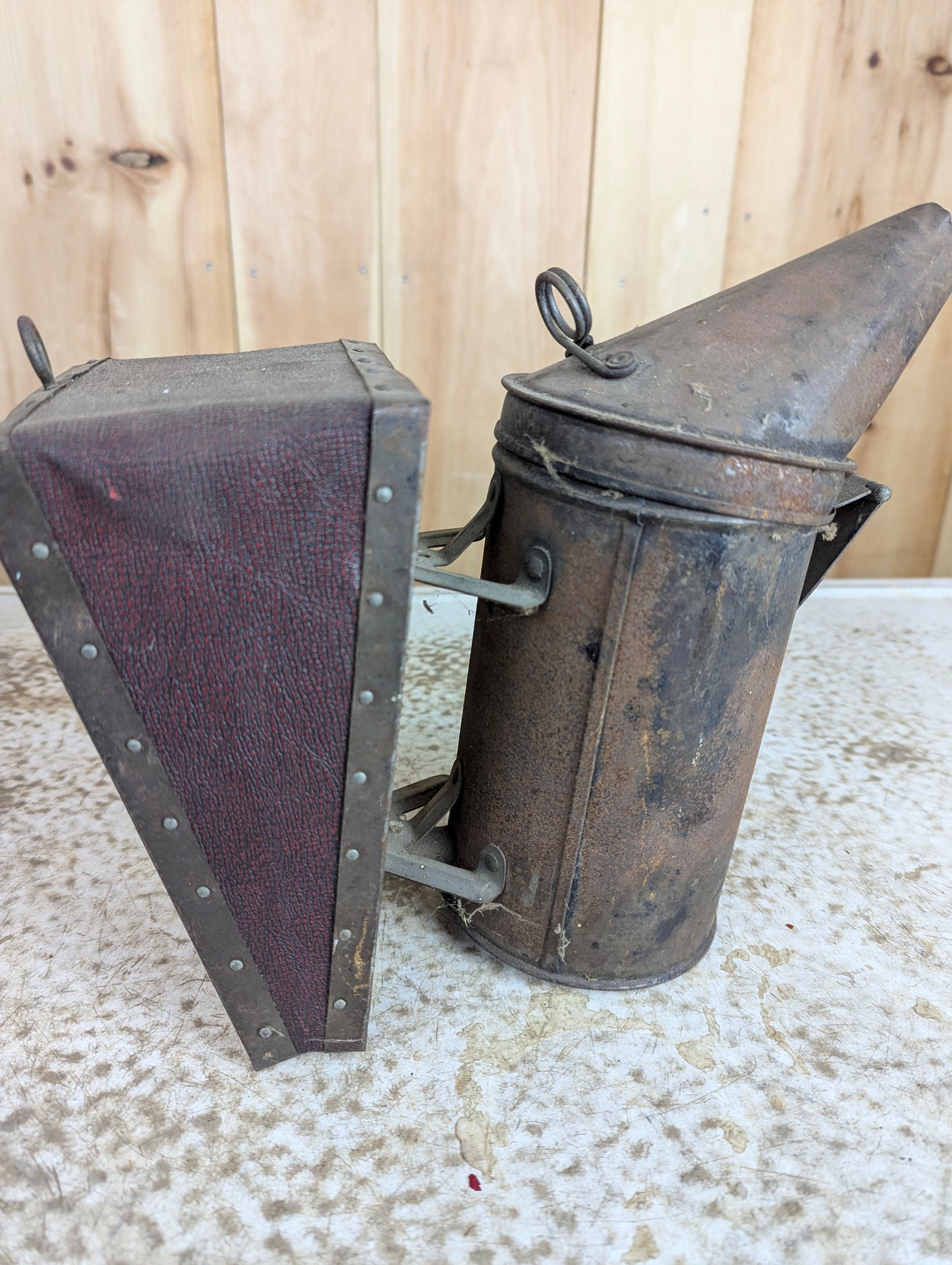 Antique Woodman Bingham Bee Smoker