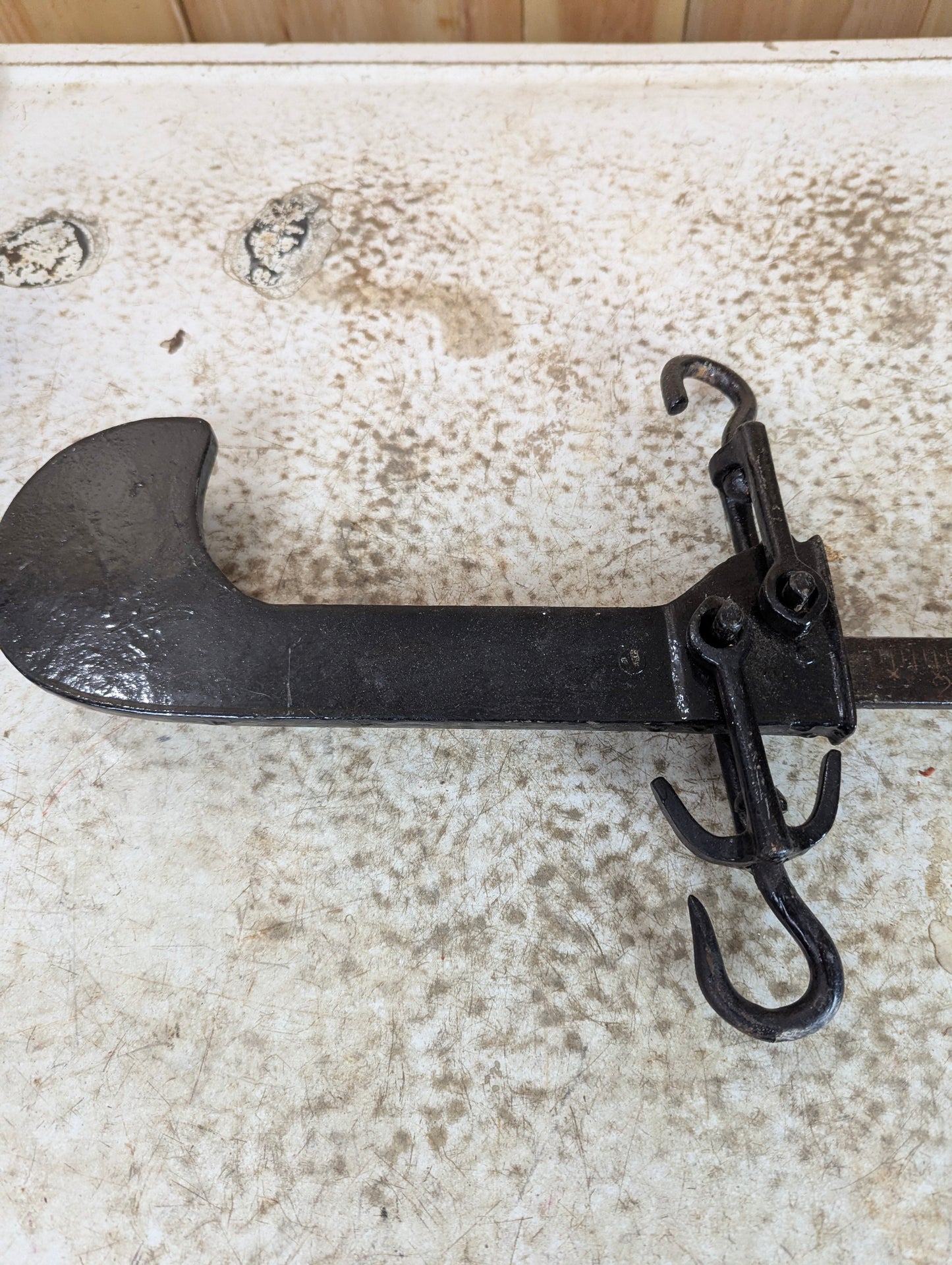 Vintage 100 lb Hanging Balance Beam Scale