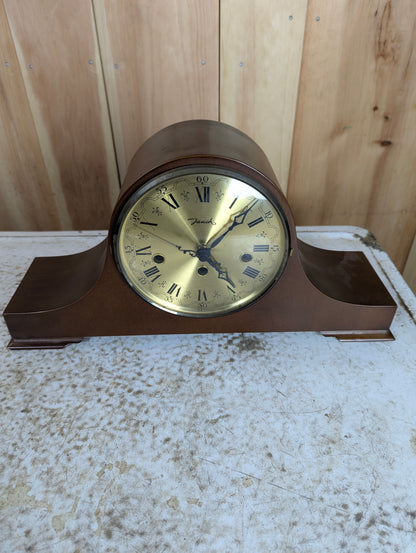 Jauch Battery Operated Mantle Clock