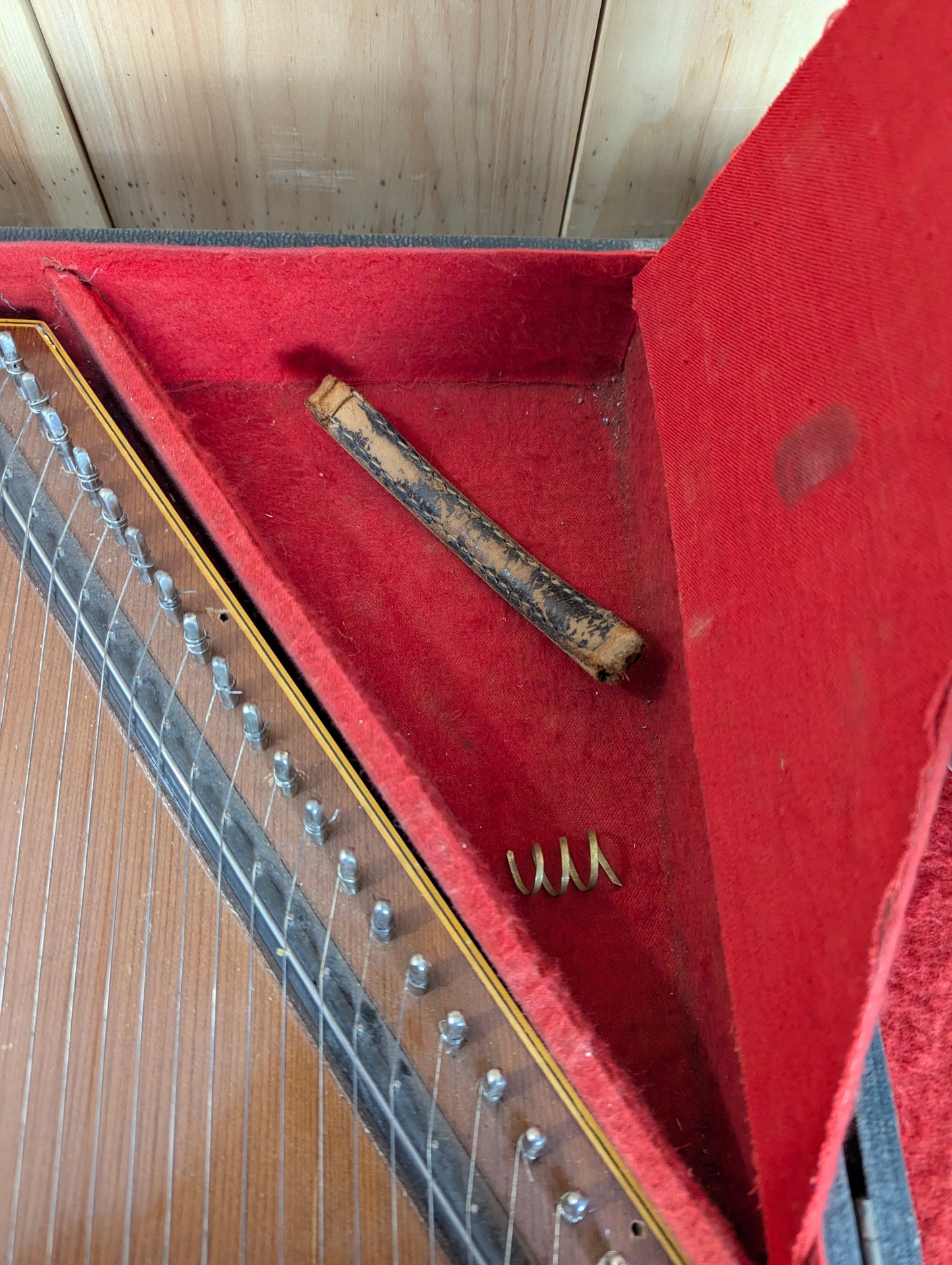 Antique Autoharp in Case