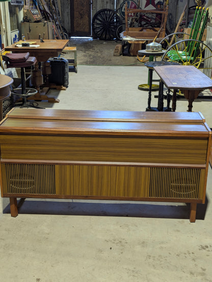 Vintage Mid-Century Modern Ferguson Model 3361 Stereo System