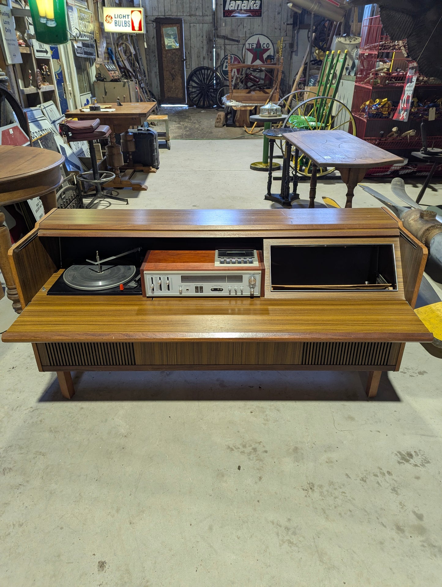 Vintage Mid-Century Modern Ferguson Model 3361 Stereo System