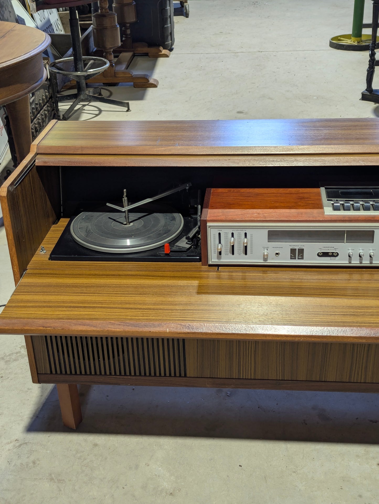 Vintage Mid-Century Modern Ferguson Model 3361 Stereo System