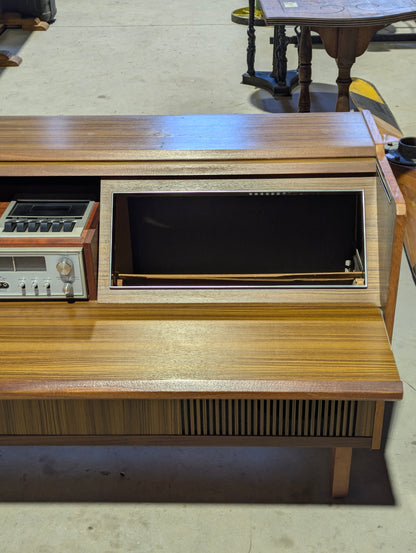 Vintage Mid-Century Modern Ferguson Model 3361 Stereo System