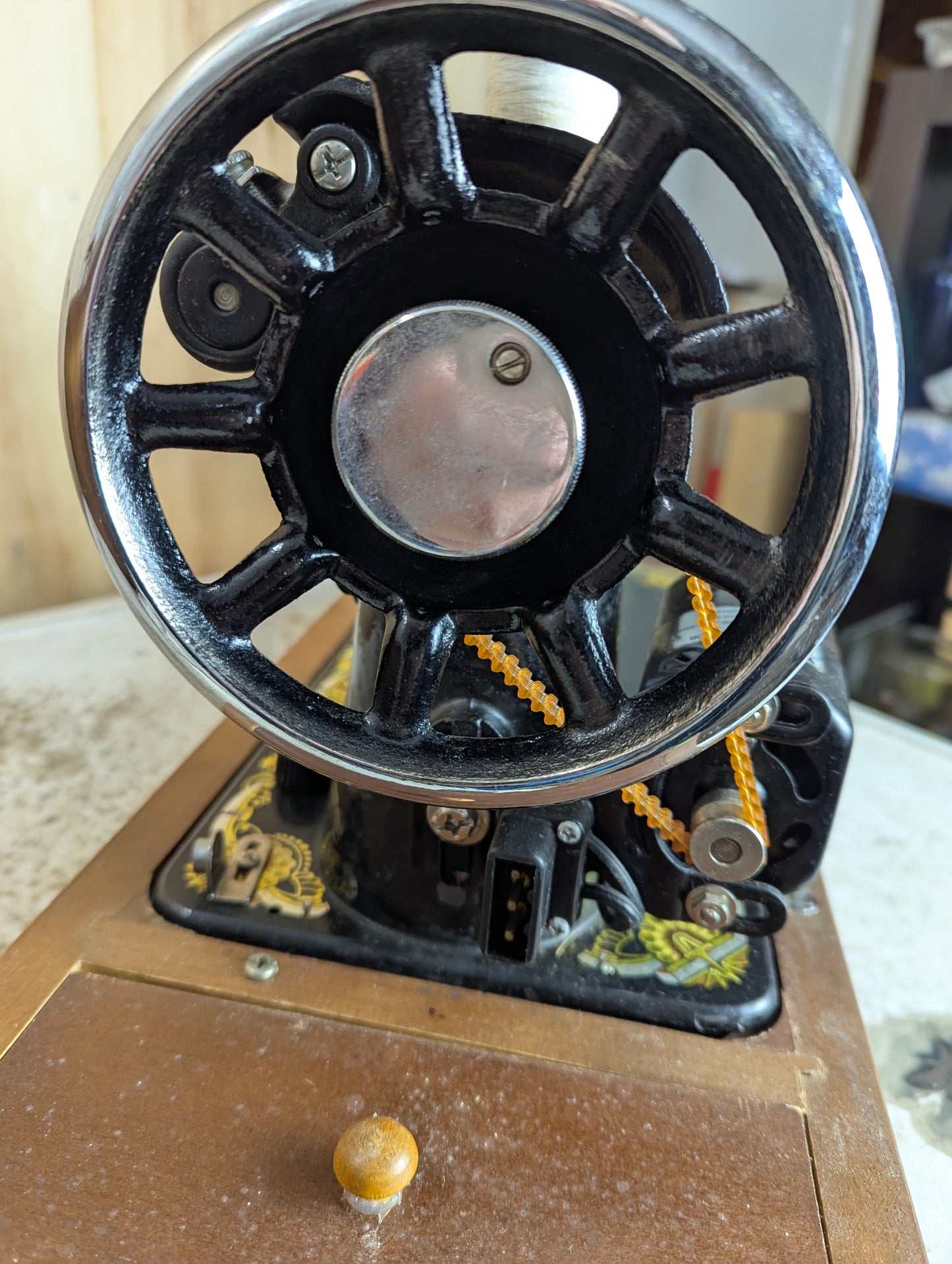 Singer NL-K Table Top Sewing Machine with Wooden Cover