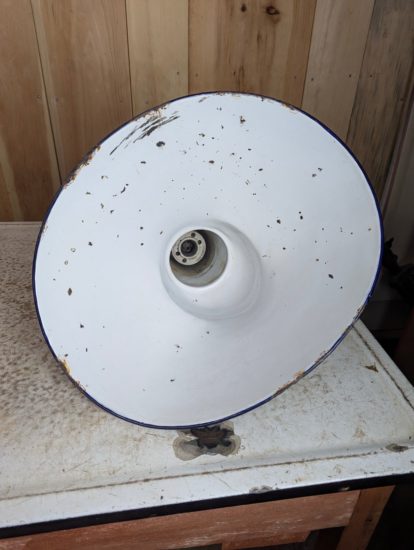 Vintage Circular Green Enamel 8.5” Light Shade