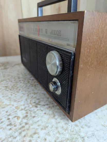 Vintage Sony Solid State Portable AM Radio