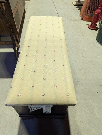 Vintage Lane Cedar Chest
