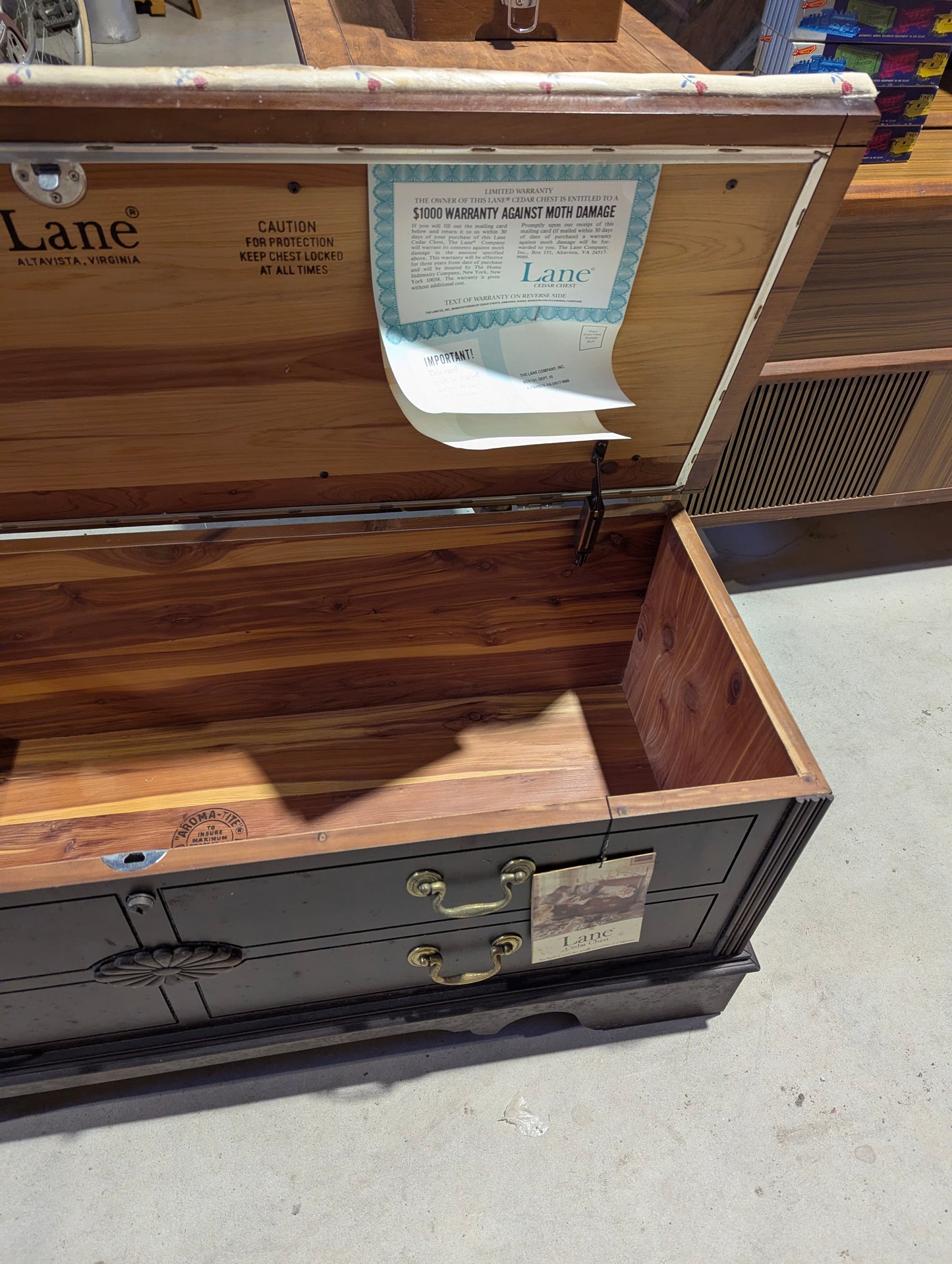 Vintage Lane Cedar Chest
