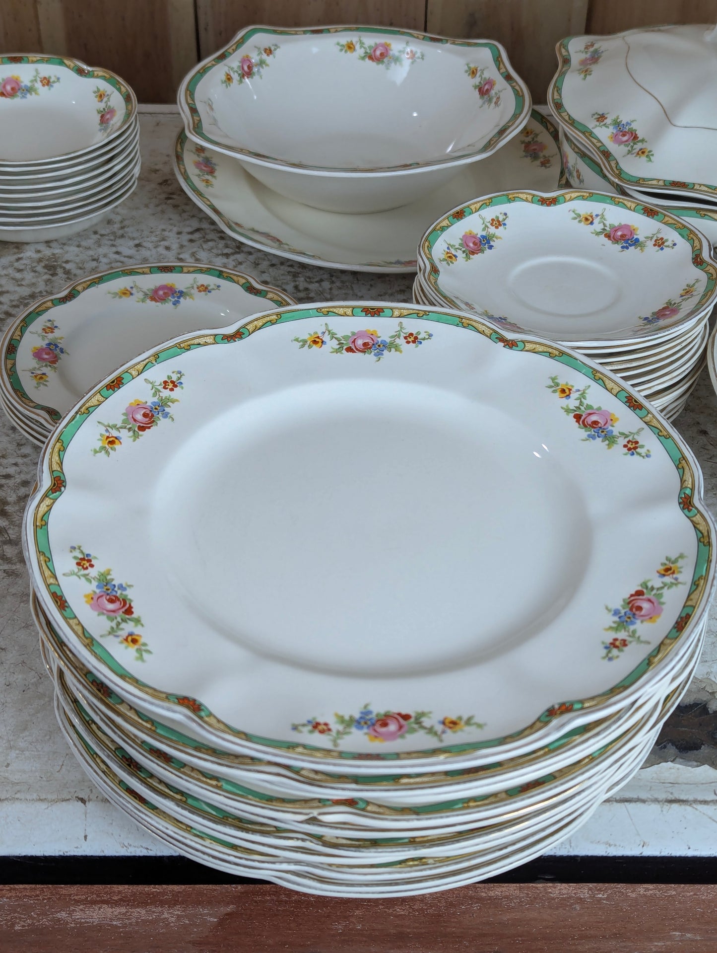 1930's Johnson Bros Pareek England Dinnerware Set