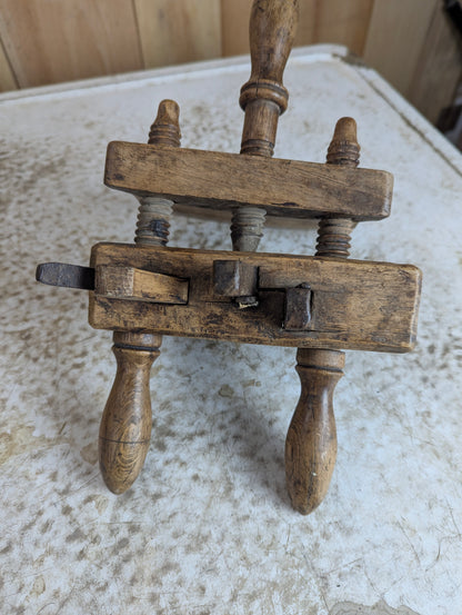 Antique Adjustable Sandusky Tool Co. Wooden Screw Arm Plow Plane