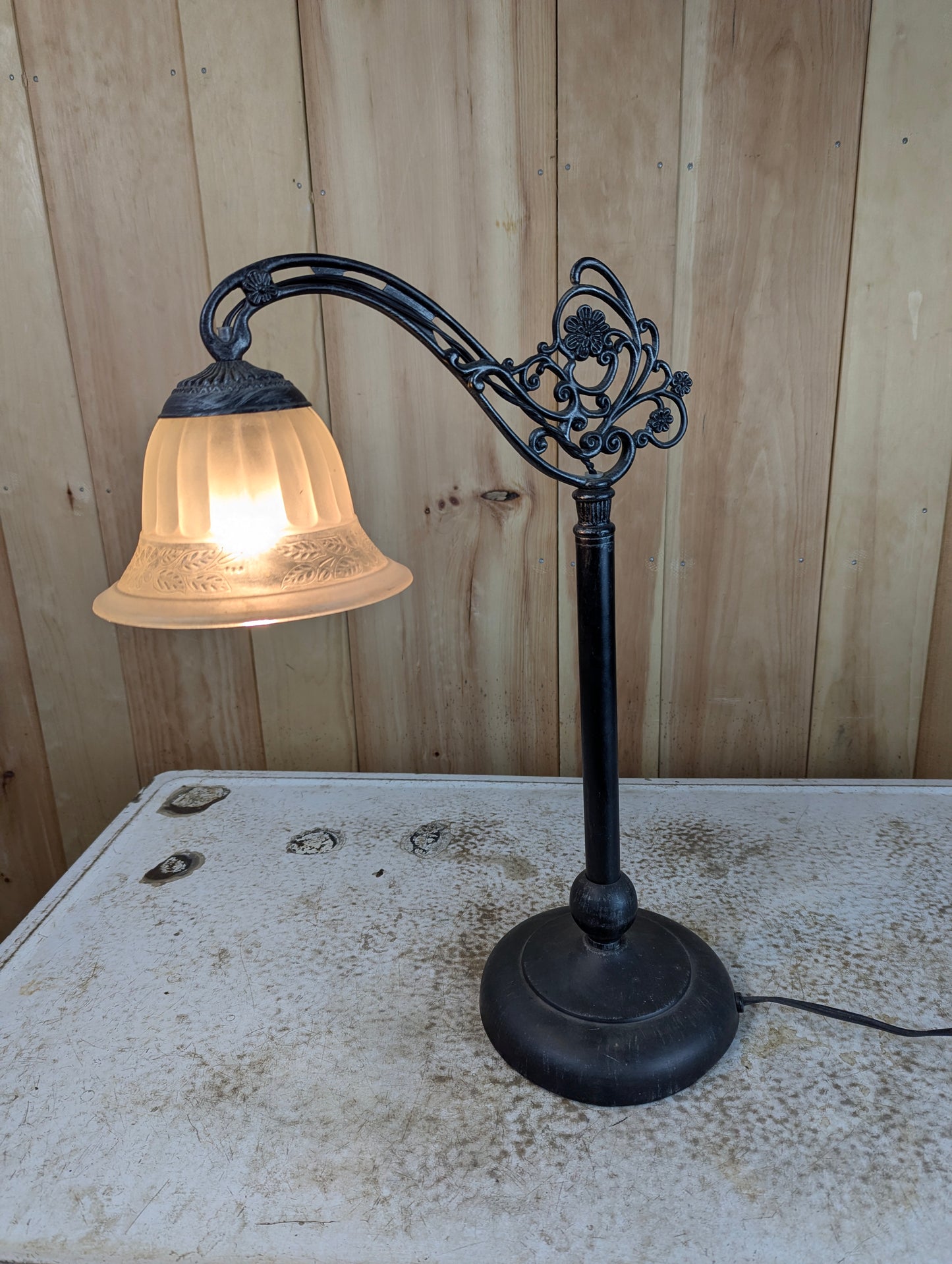 Vintage Style Bridge Arm Table Lamp