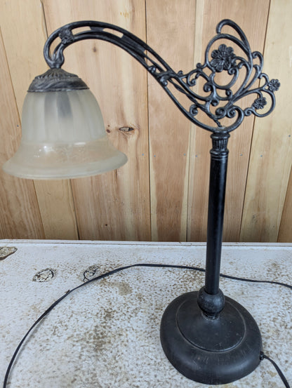 Vintage Style Bridge Arm Table Lamp