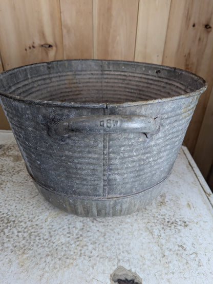 Vintage Galvanized Round GSW Washtub