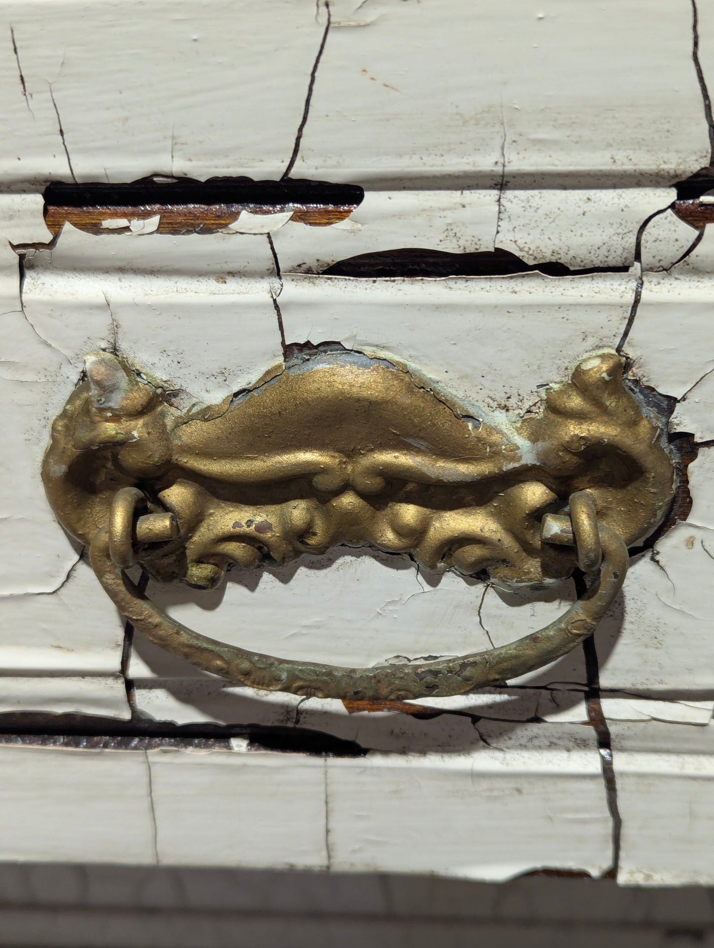 Antique 3-Drawer Crackle Finish Dresser