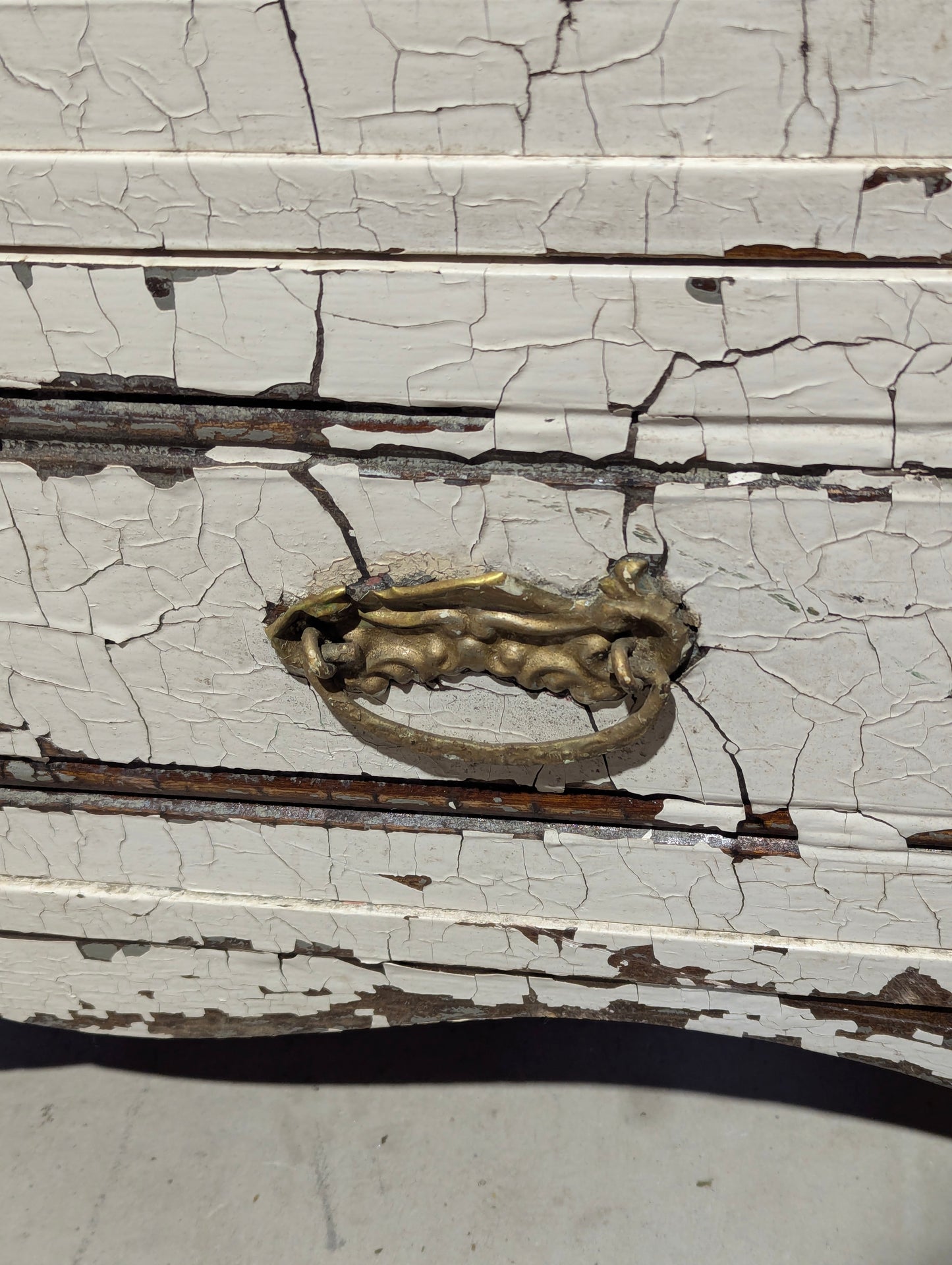Antique 3-Drawer Crackle Finish Dresser
