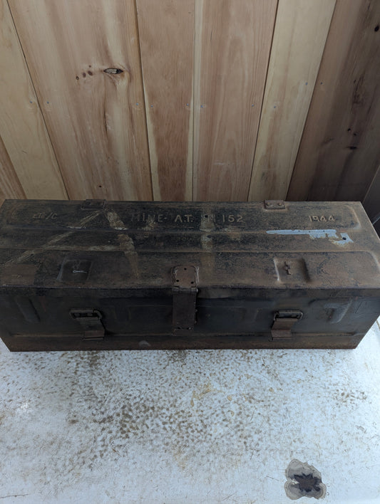 WW2 1944 Anti-Tank Mine Military Ammunition Crate Box with Padlock Latch